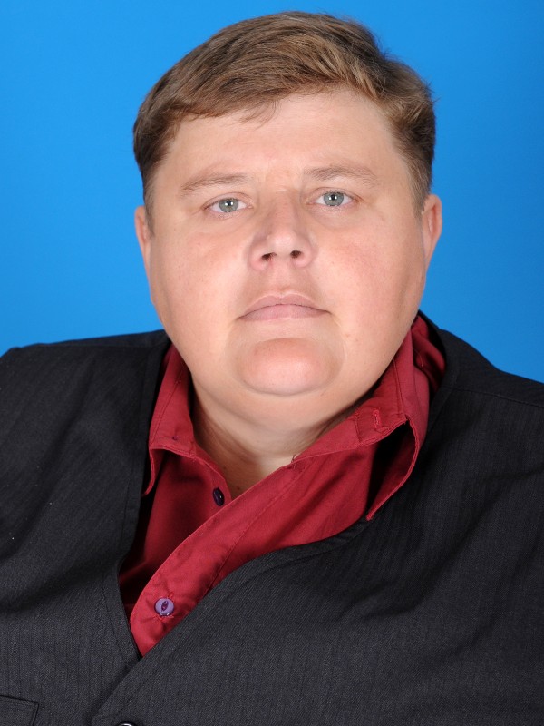 Петрунников Андрей Андреевич.